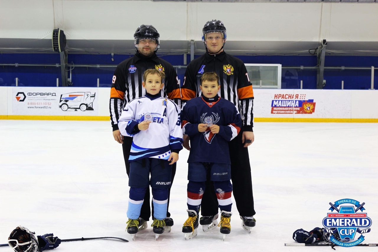 С 14 по 17 октября в г. Городец (Нижегородская область) прошёл ежегодный турнир по хоккею с шайбой «Emerald Cup» среди команд младших юношей 2012 года рождения.