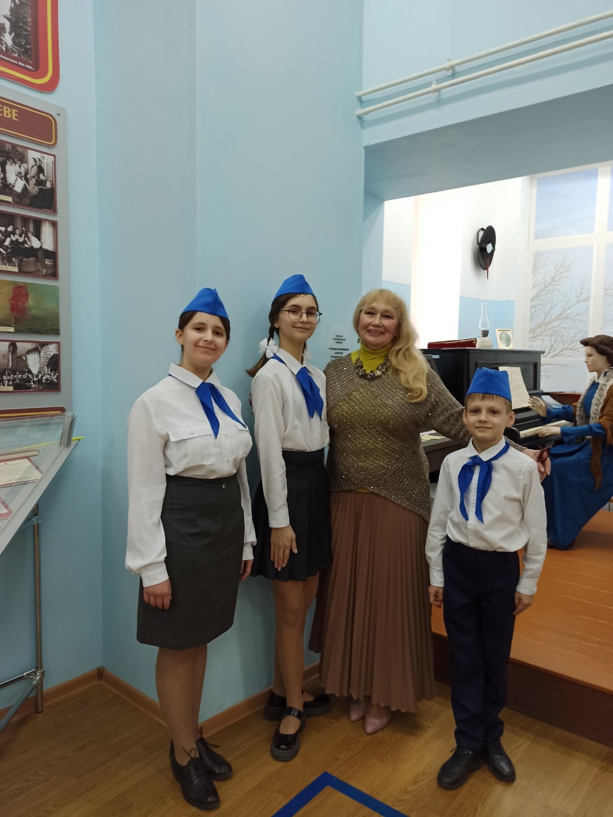 9 февраля состоялась встреча актива школьного музея с Евгенией Михайловной Теняковой